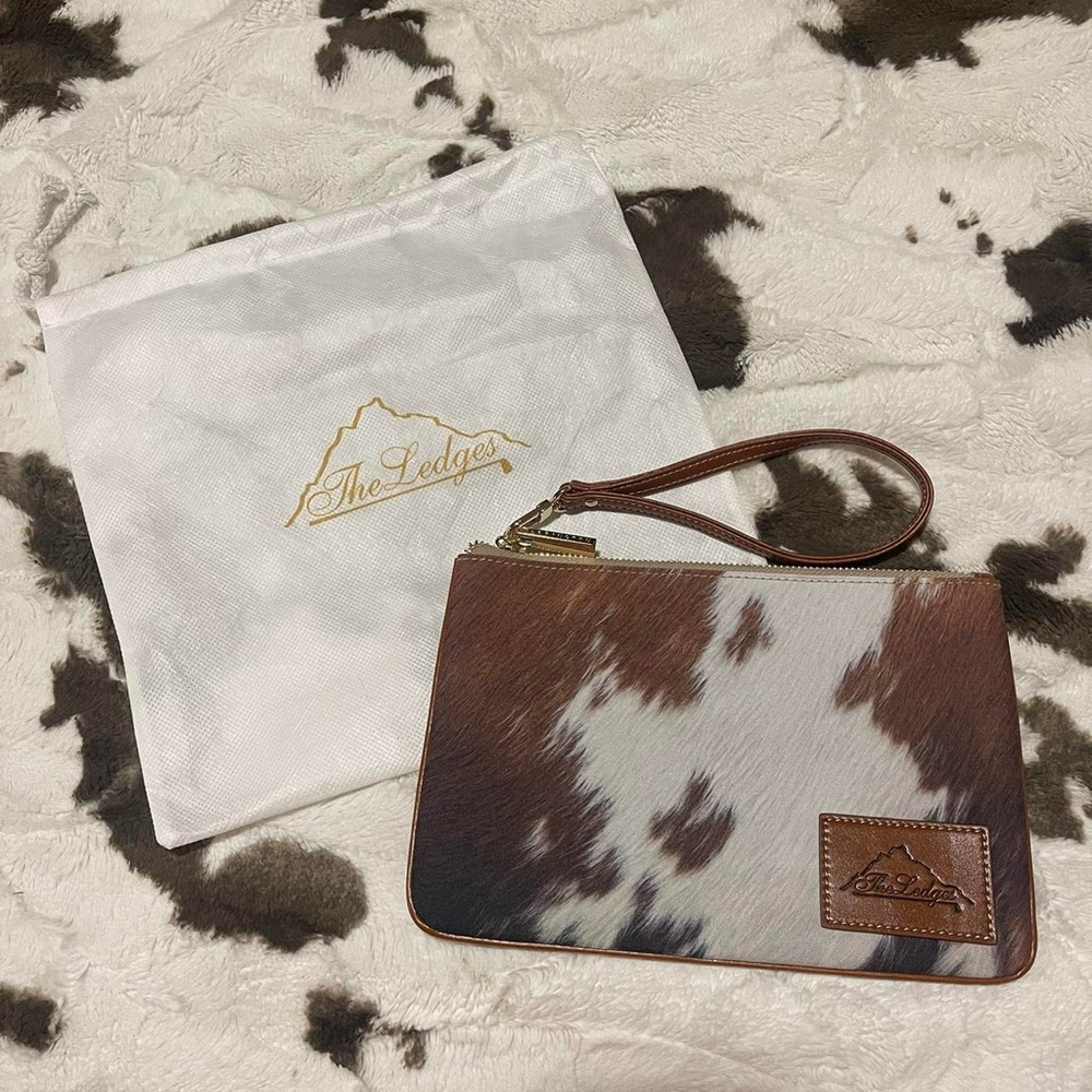 Barrington Cowhide Wristlet Wallet